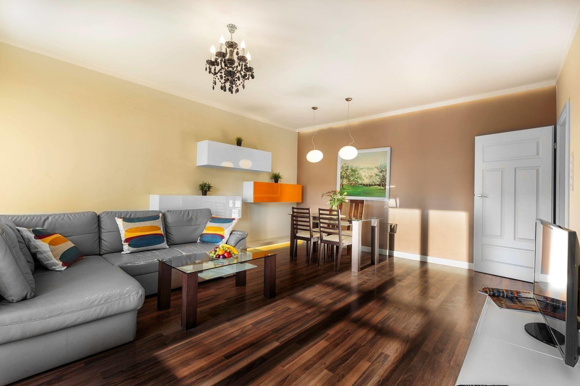 Apartamenty Aparts Łódź Kültér fotó