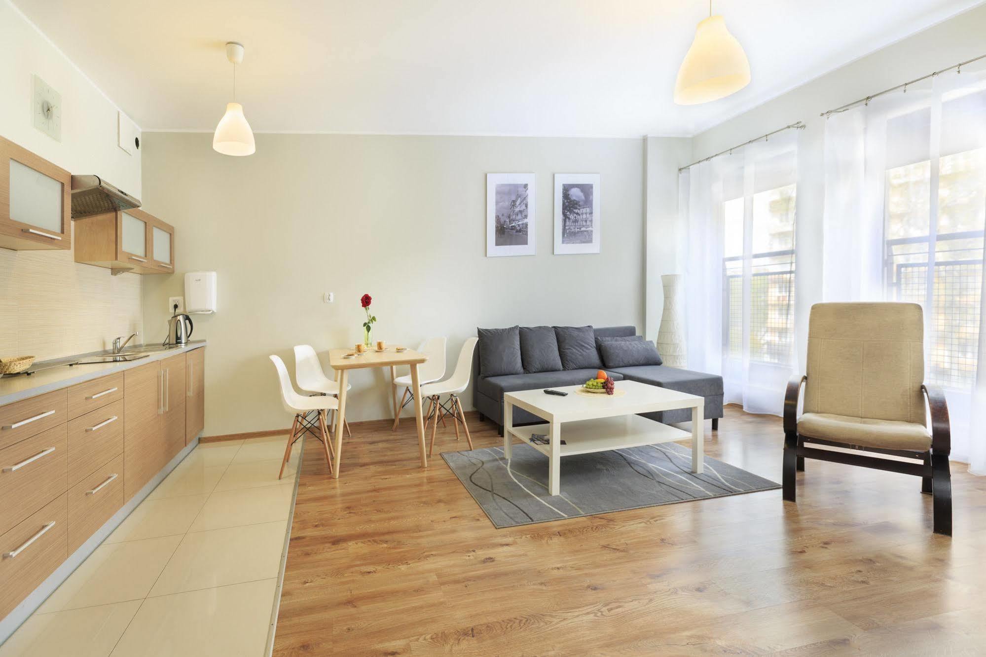 Apartamenty Aparts Łódź Kültér fotó